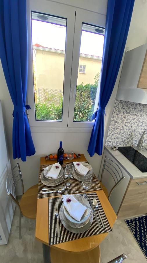 Patras Blue Suite Екстер'єр фото